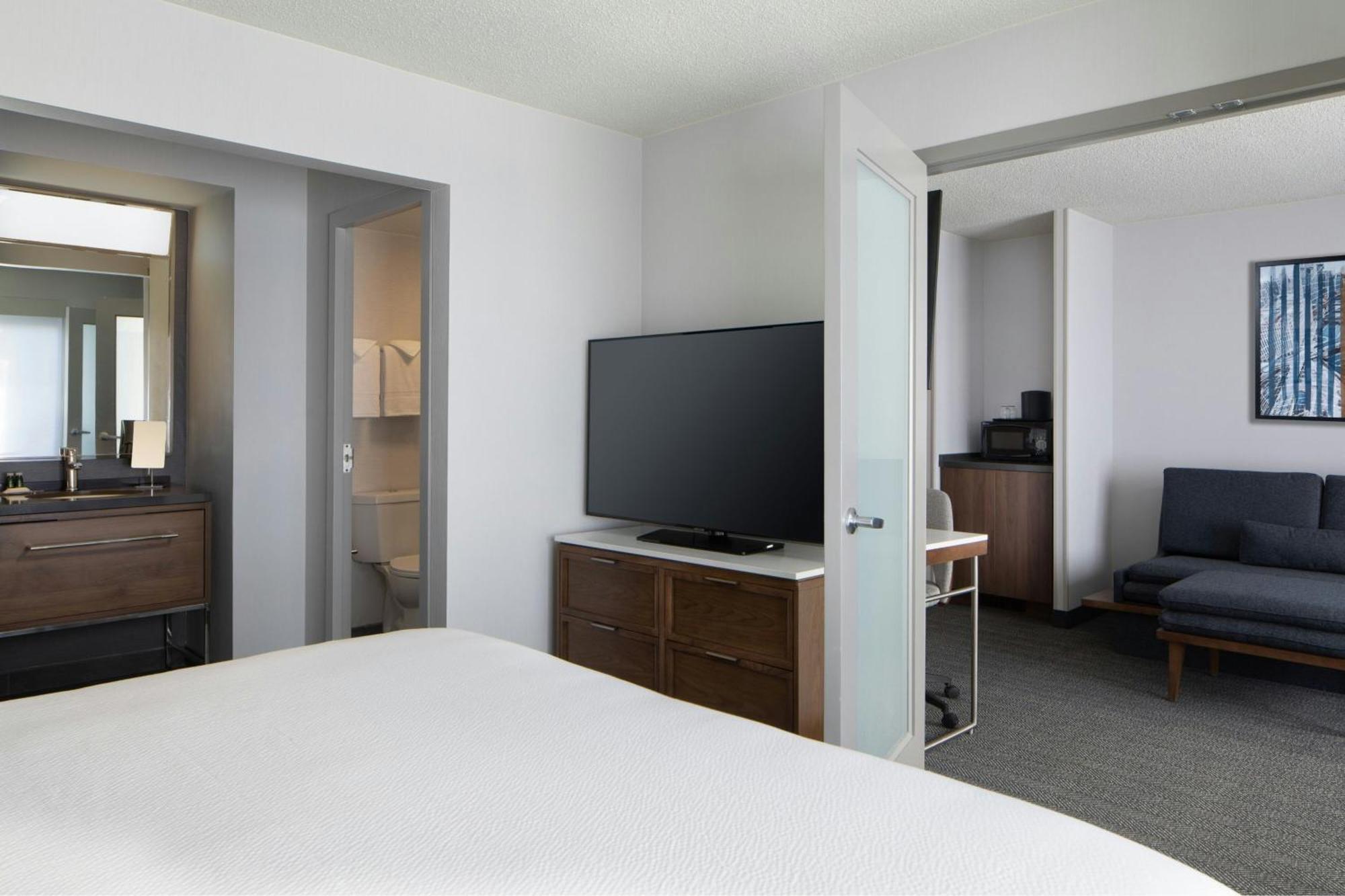 Courtyard By Marriott Chicago Downtown/River North Zewnętrze zdjęcie