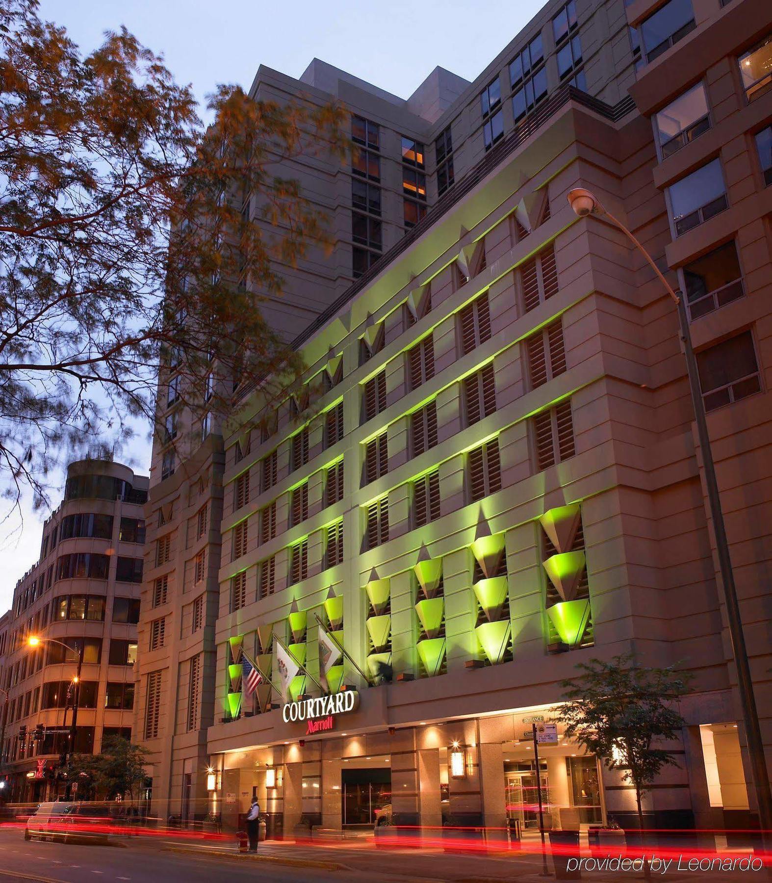 Courtyard By Marriott Chicago Downtown/River North Zewnętrze zdjęcie